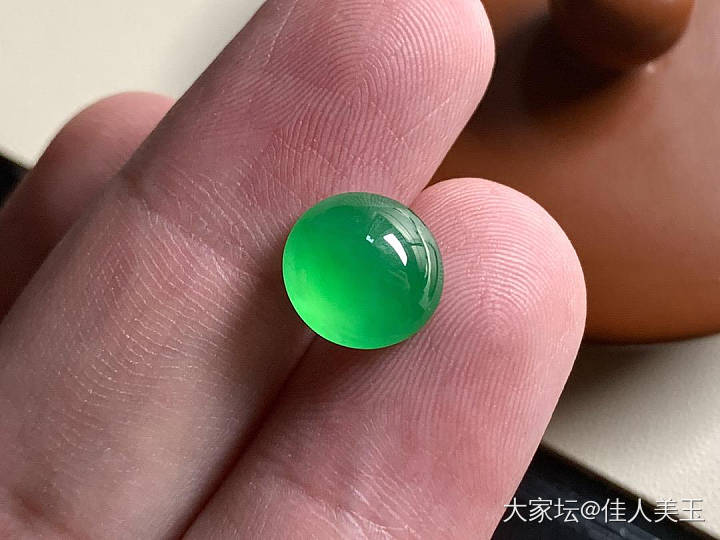 佳人美玉木那绿蛋面_翡翠
