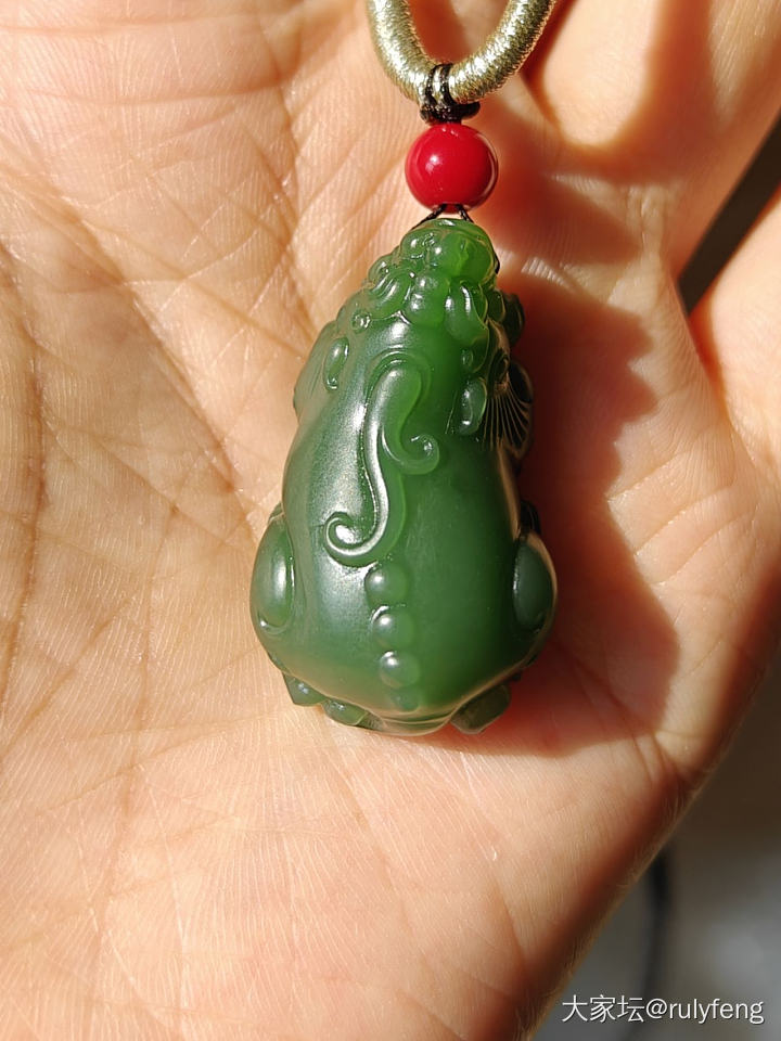 俄碧7号矿白加绿貔貅_和田玉
