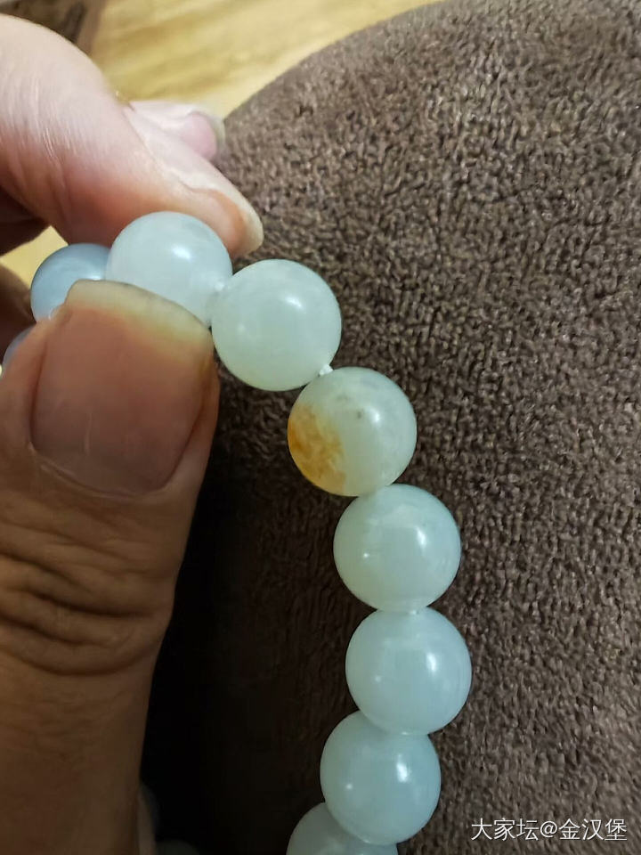 雅石小憩家卡10圆珠手串_和田玉