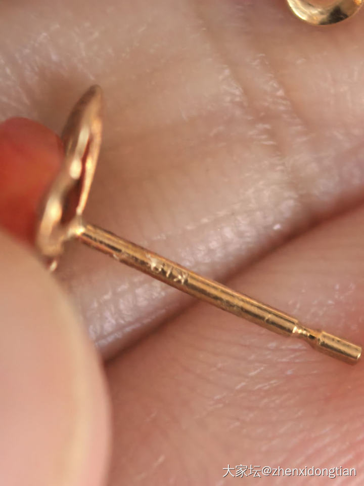 按金价出18K王同学耳钉_金