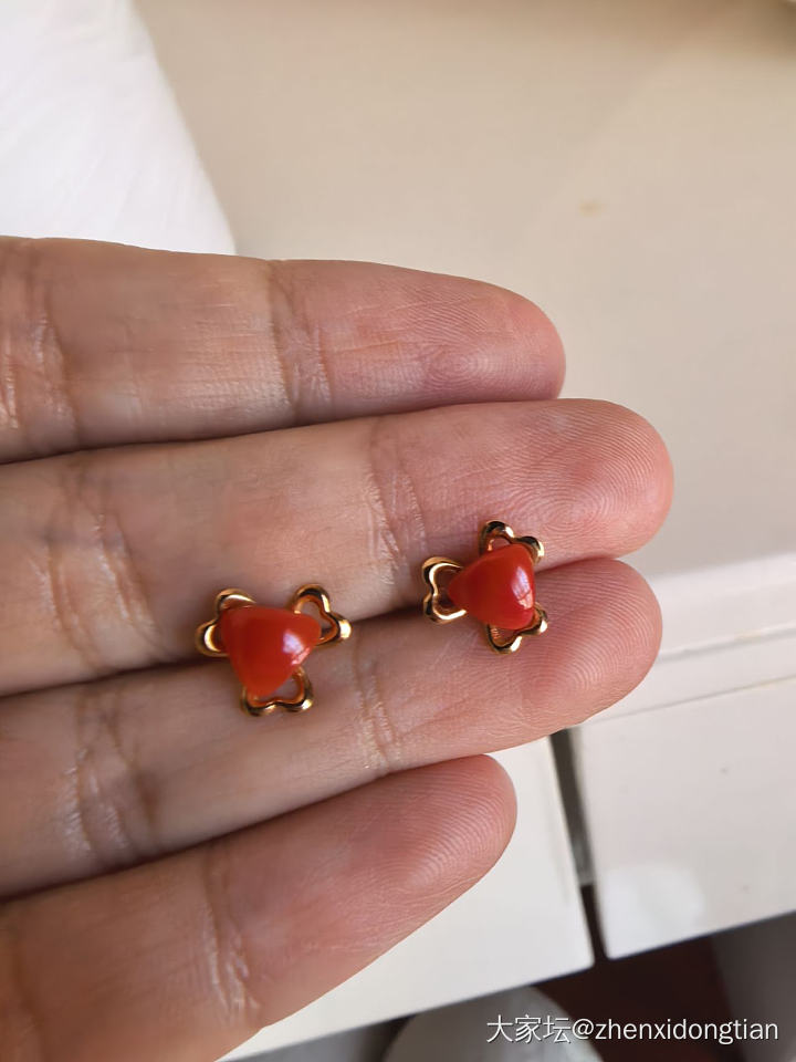 按金价出18K王同学耳钉_金