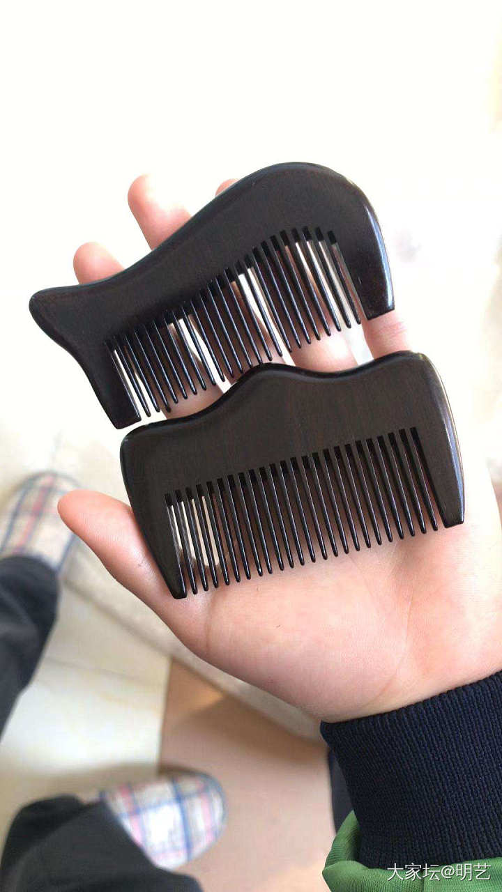 方寸臻品 无可匹敌——紫光檀素面精梳_首饰