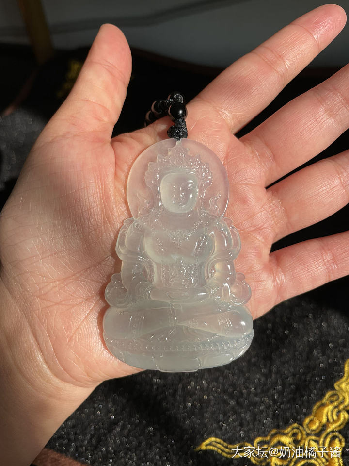 天然翡翠冰种度母_翡翠