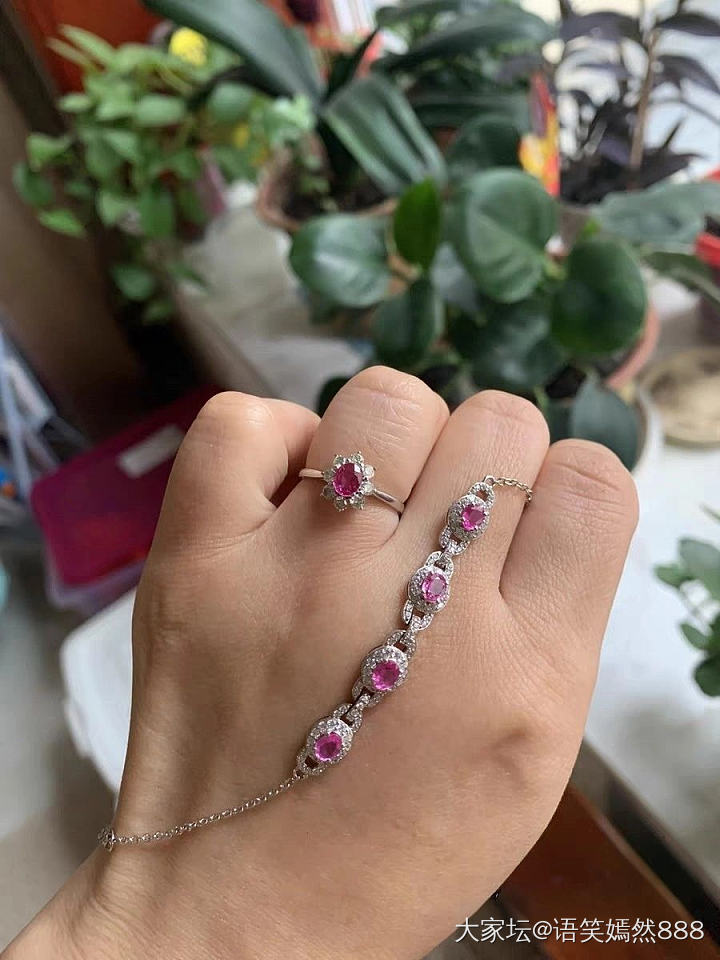 培育帕拉伊巴戒指，海蓝宝手串，红宝石手链，托帕石套装，翡翠平安扣_彩色宝石