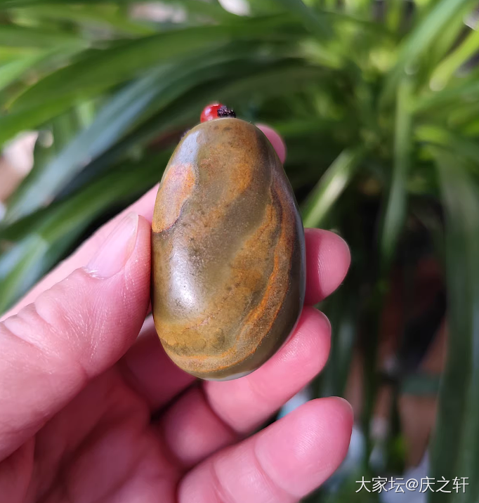 和田玉特色吊坠挂件46克_和田玉