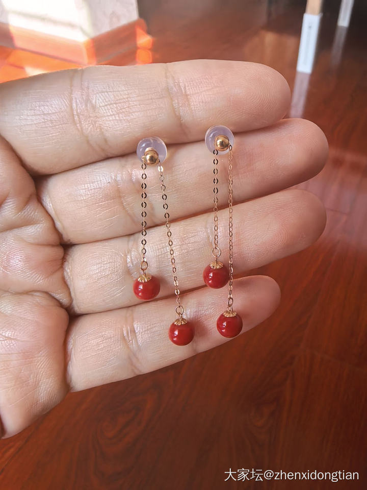 按金价出18K王同学耳钉_金