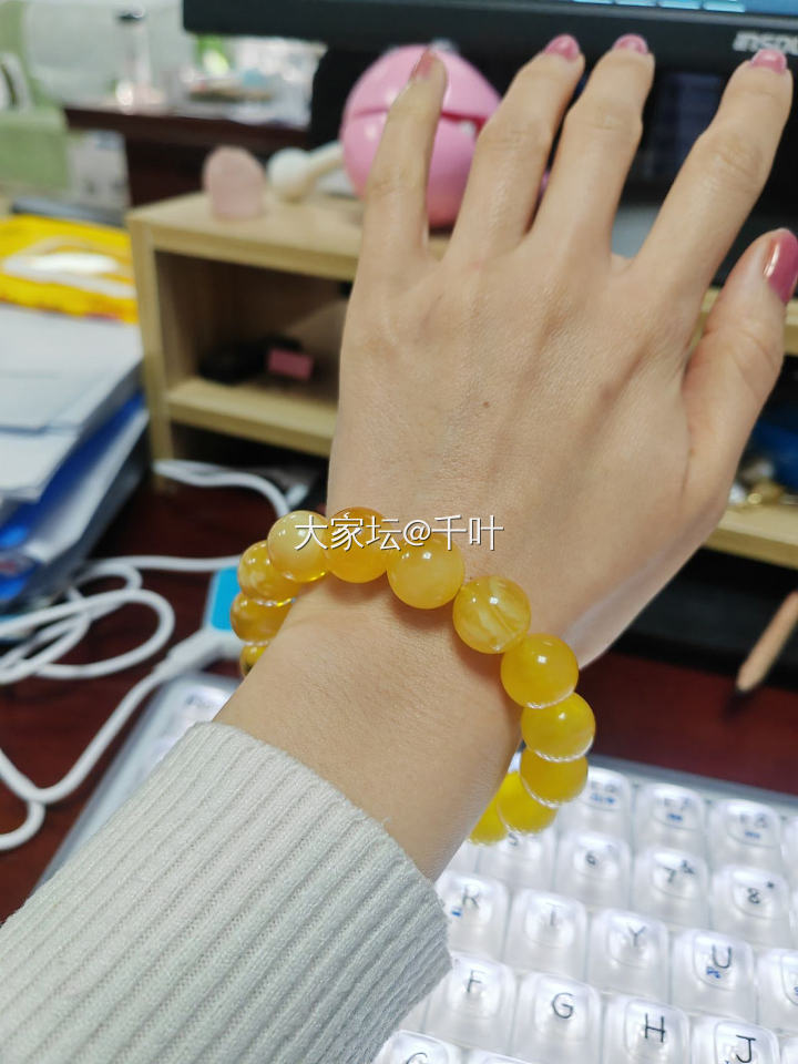 全新焦皮料蜜蜡手串_琥珀蜜蜡