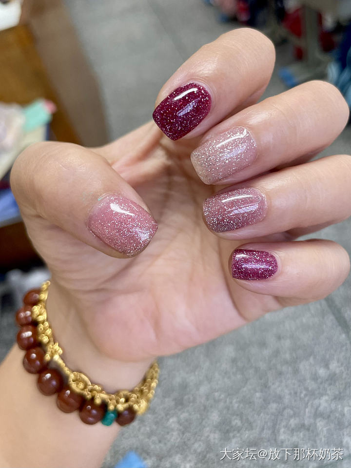 又种草了新美甲_彩妆