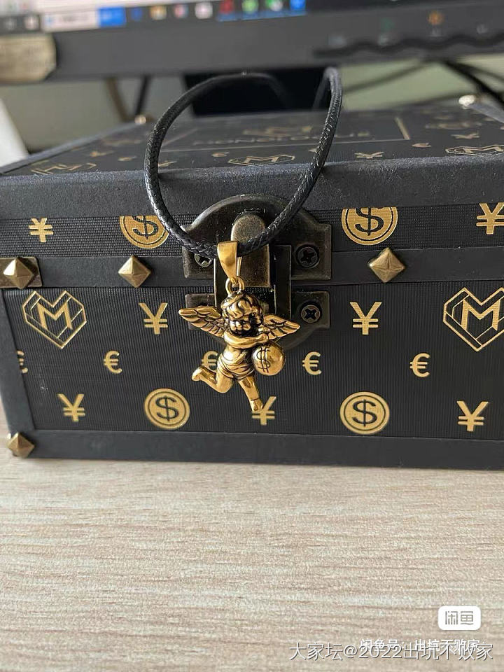 出些金子和翡翠等_金