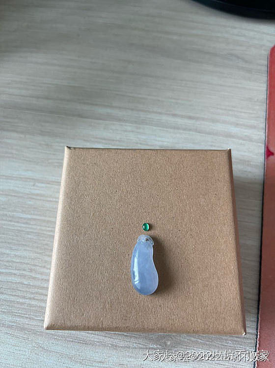 出些金子和翡翠等_金