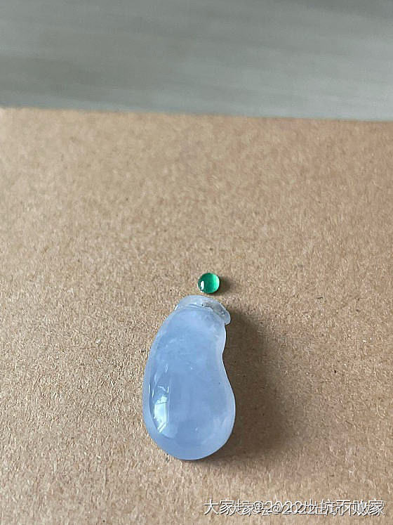 出些金子和翡翠等_金