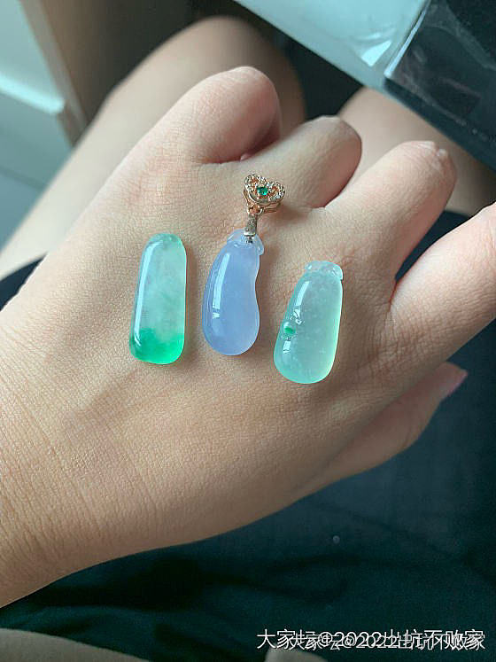 出些金子和翡翠等_金