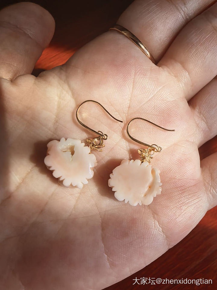 按金价出18K王同学耳钉_金