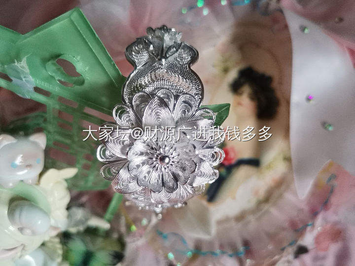 百年宝诚品牌银镯 花丝，镂空，浮雕工艺_银