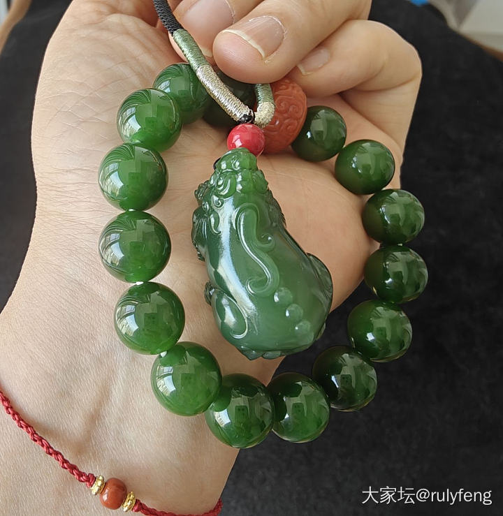 俄碧7号矿白加绿貔貅_和田玉