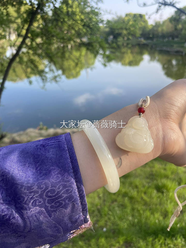 百位数出观山闲置青海蜂蜜水佛公吊坠挂件_和田玉