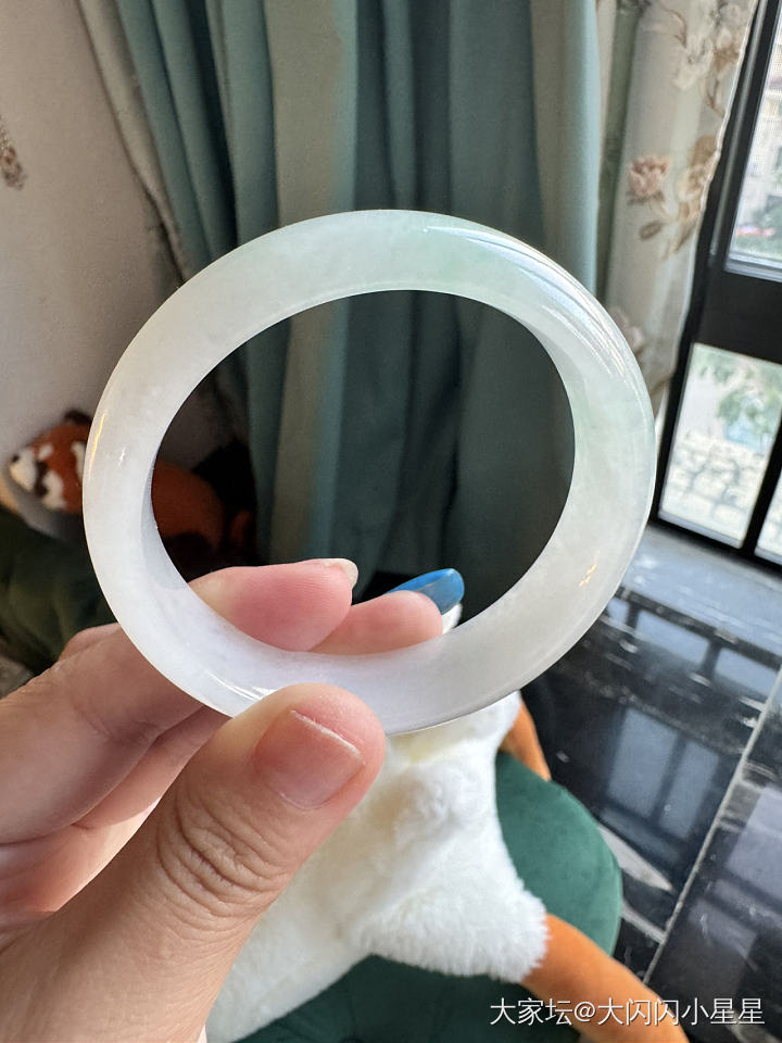 闲置出晴水56.9圈口翡翠手镯_翡翠