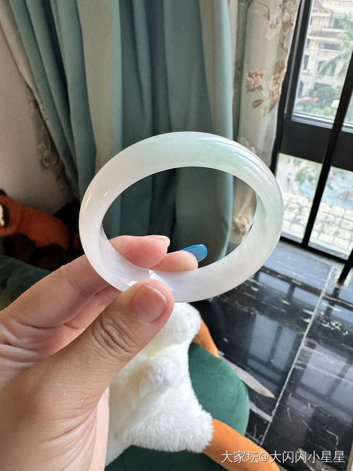 闲置出晴水56.9圈口翡翠手镯_翡翠