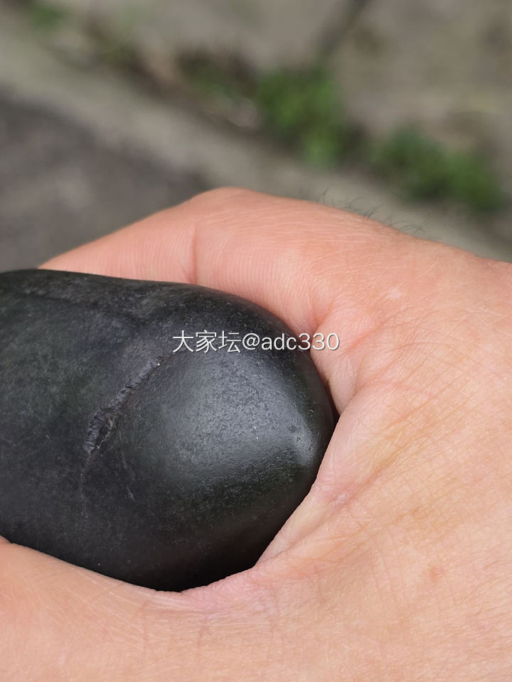 和田玉黑青籽料原石_和田玉