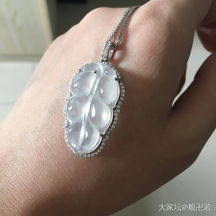 18k金镶翡翠高冰白叶子_翡翠