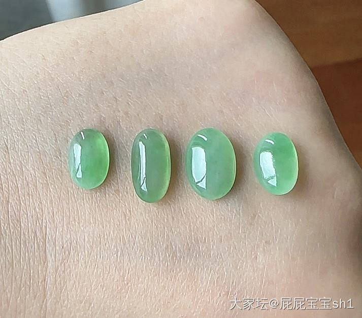 天然冰种缅甸A货翡翠甜绿色_翡翠