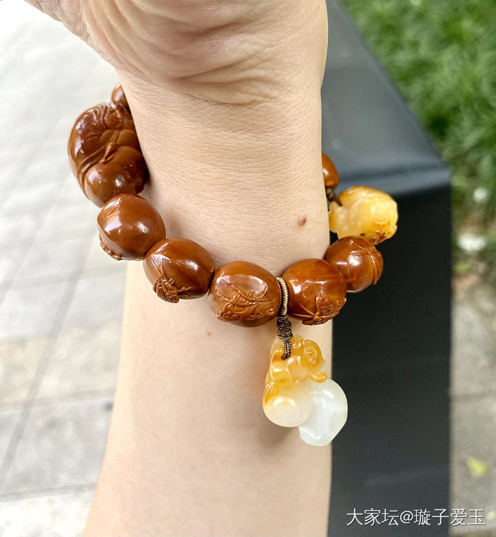 和田玉独籽 黄沁全玉种 松鼠_和田玉