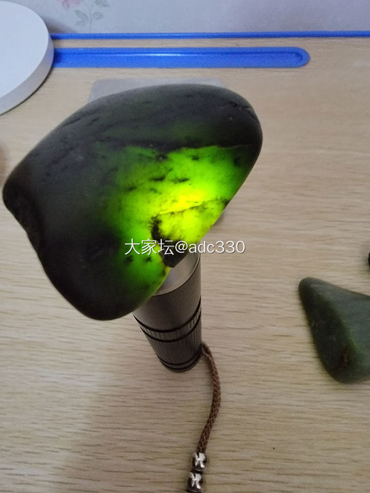 和田玉碧玉籽料原石_和田玉