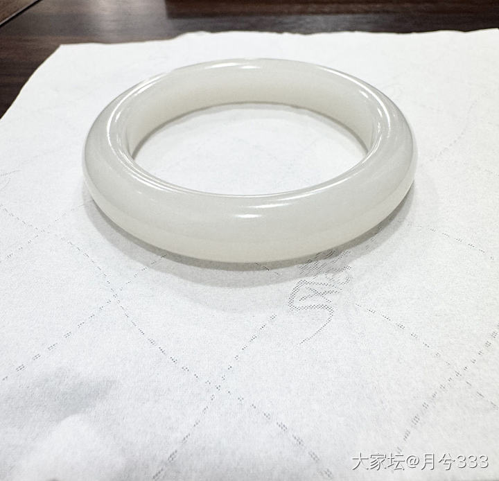新疆山料手镯55_和田玉