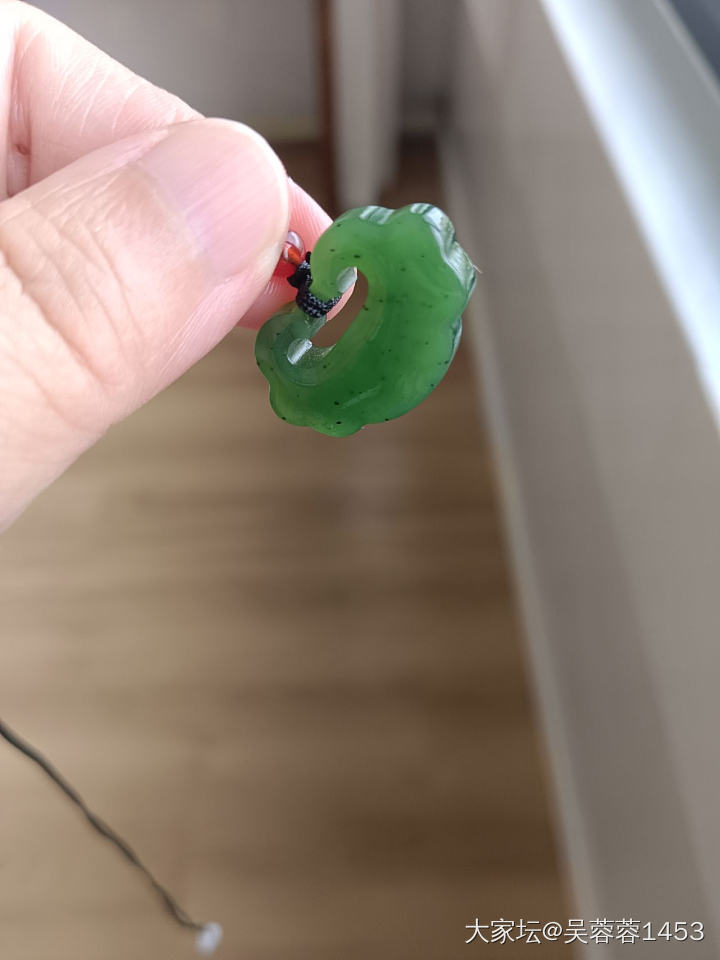 出个碧玉小锁_和田玉