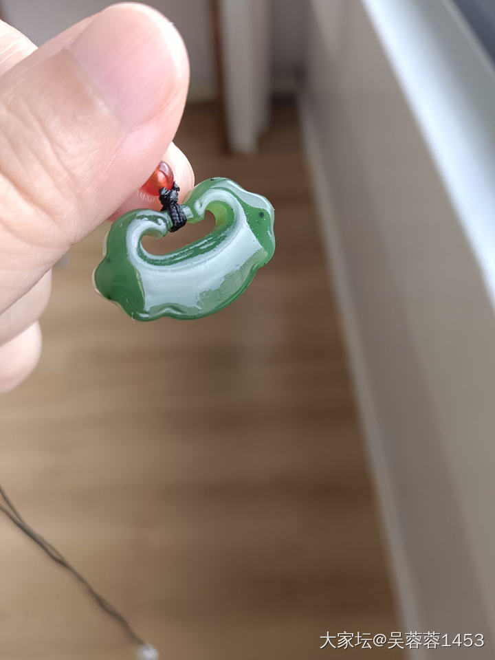 出个碧玉小锁_和田玉