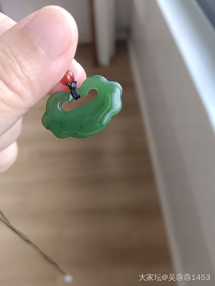 出个碧玉小锁_和田玉