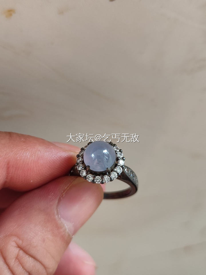 阴天 带铜拖翡翠戒面 紫罗兰 绿货都有喜欢的来，会分别上图_翡翠