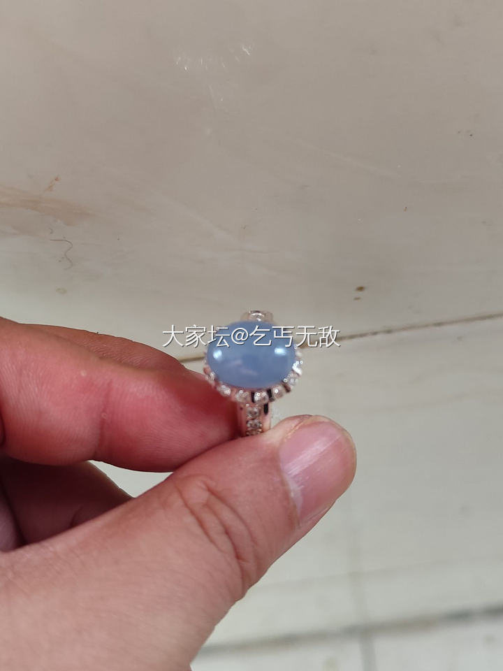 阴天 带铜拖翡翠戒面 紫罗兰 绿货都有喜欢的来，会分别上图_翡翠