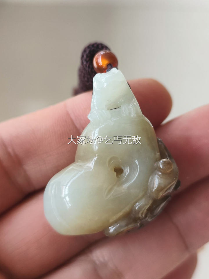自然光实拍和田佛公 碧玉手镯 集美看过来_和田玉