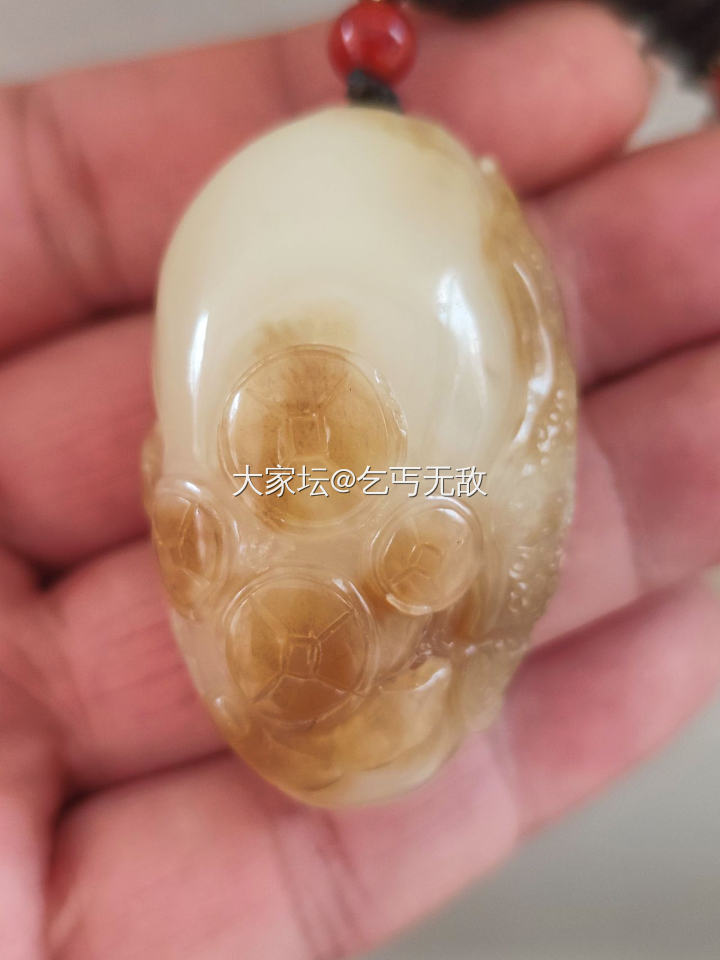自然光实拍和田佛公 碧玉手镯 集美看过来_和田玉