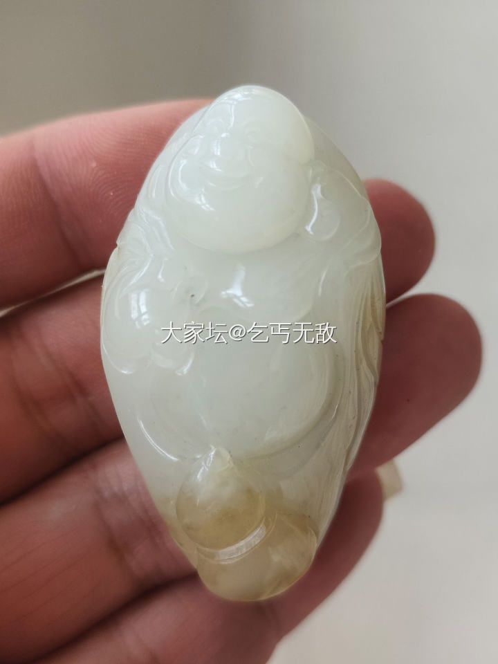 自然光实拍和田佛公 碧玉手镯 集美看过来_和田玉