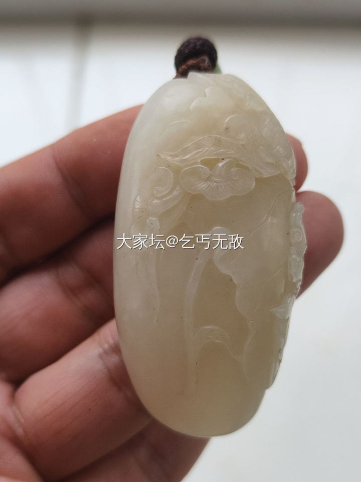 自然光实拍和田佛公 碧玉手镯 集美看过来_和田玉