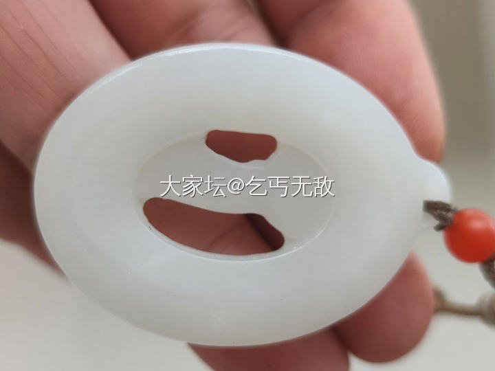 自然光实拍和田佛公 碧玉手镯 集美看过来_和田玉