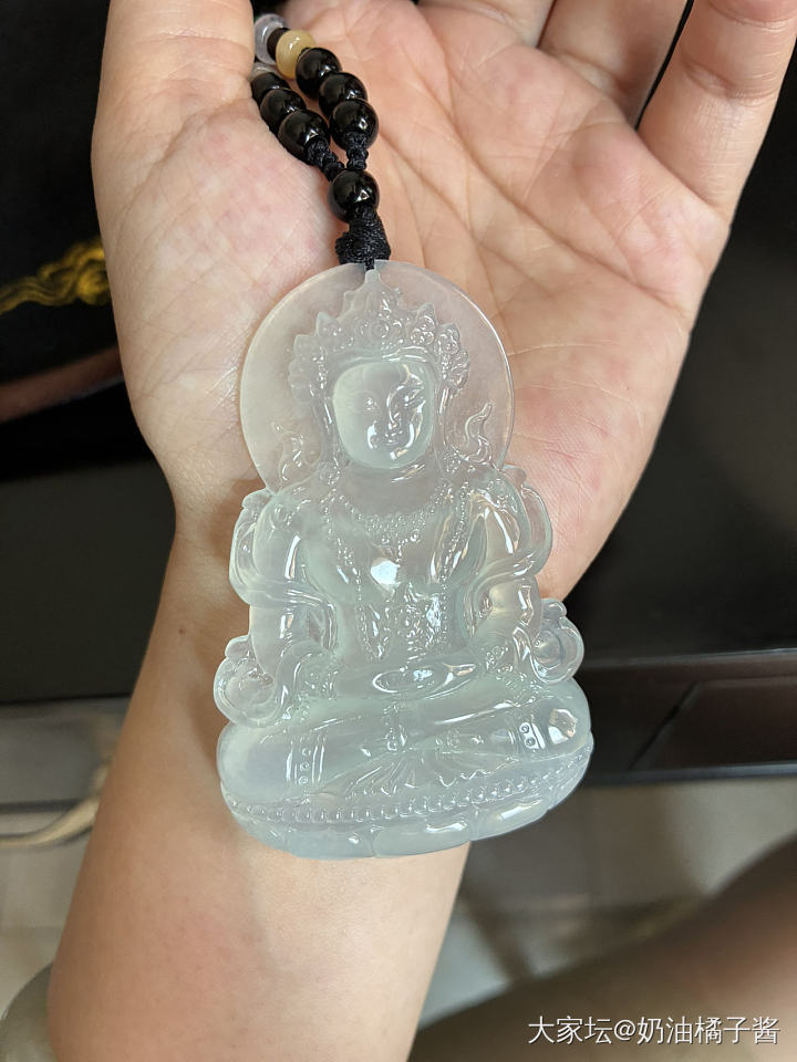 天然翡翠冰种度母_翡翠