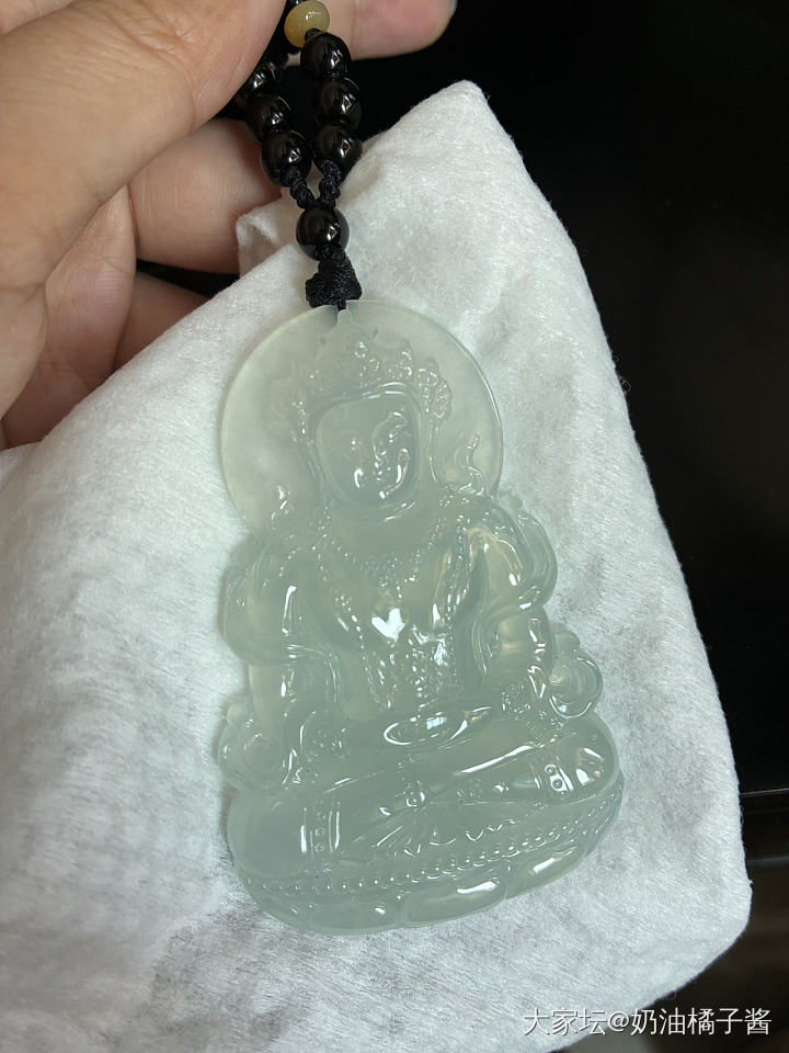 天然翡翠冰种度母_翡翠