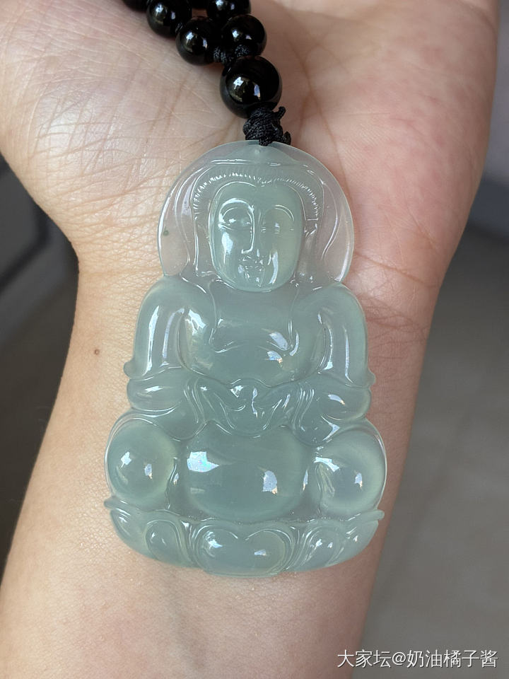 天然翡翠冰晴观音_翡翠