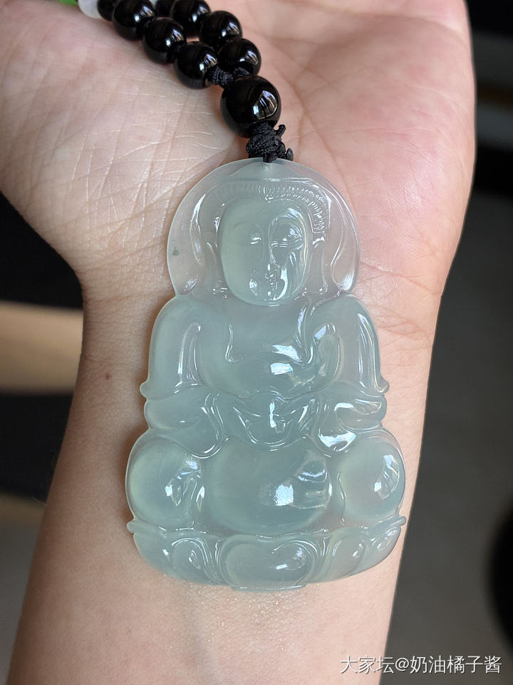 天然翡翠冰晴观音_翡翠