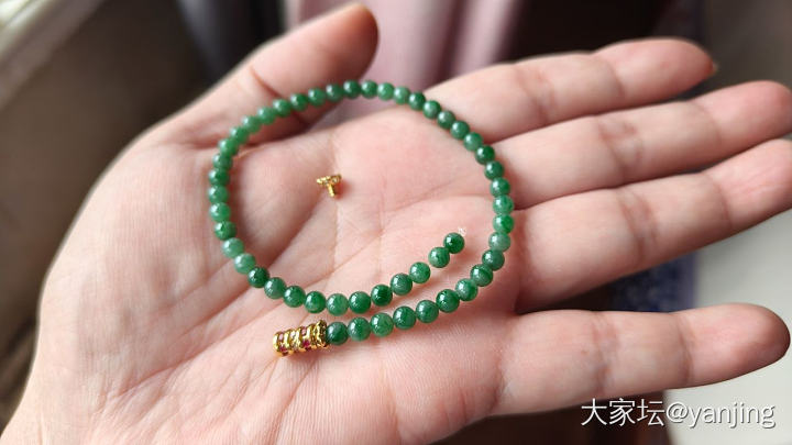 天然缅甸A翡翠手串和耳钉_翡翠