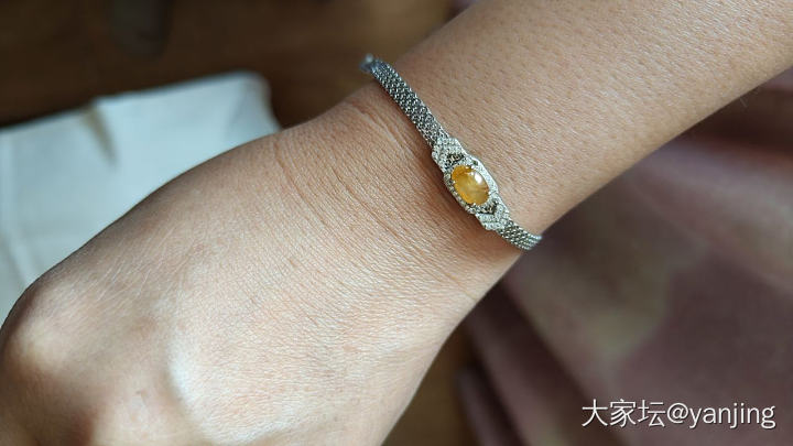 天然缅甸A翡翠手串和耳钉_翡翠