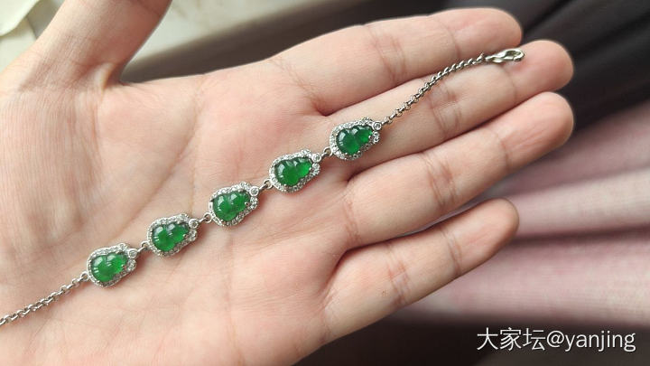 天然缅甸A翡翠手串和耳钉_翡翠