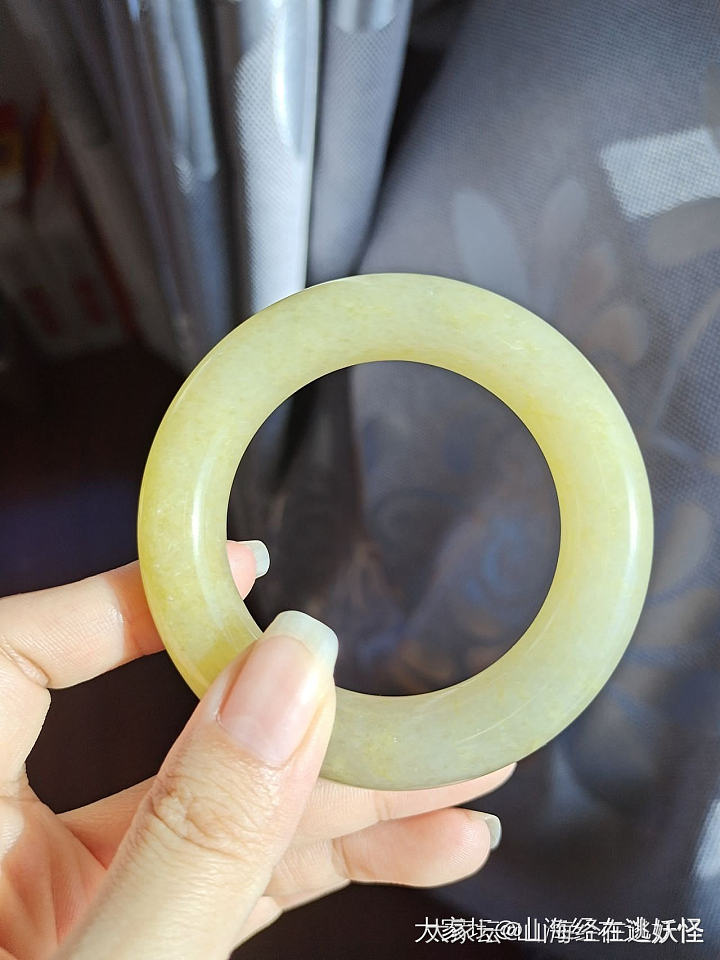 佘太翠草莓酱手镯_玉石