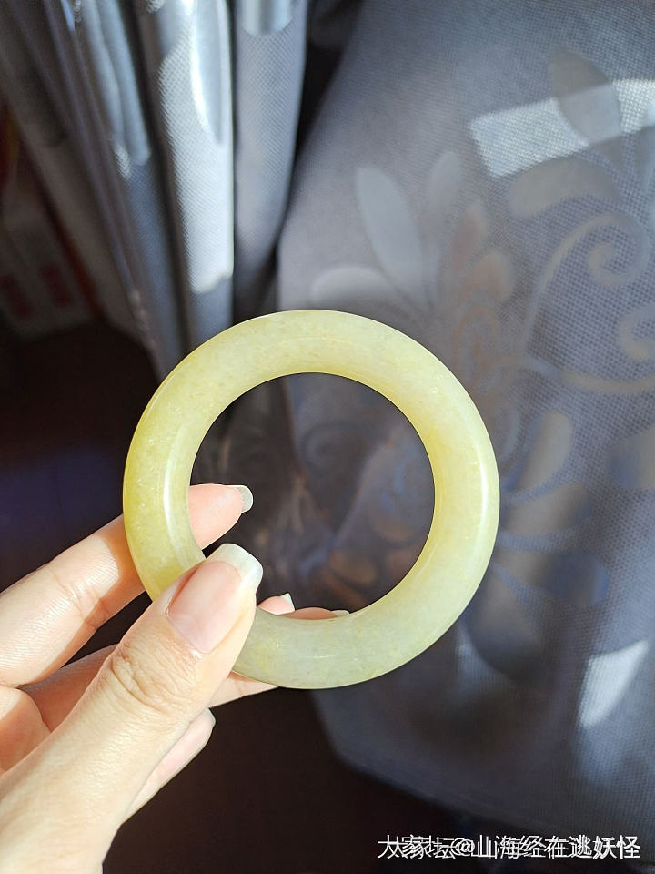 佘太翠草莓酱手镯_玉石