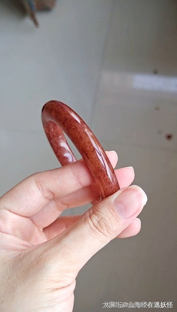 佘太翠草莓酱手镯_玉石