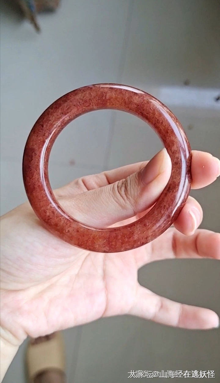 佘太翠草莓酱手镯_玉石