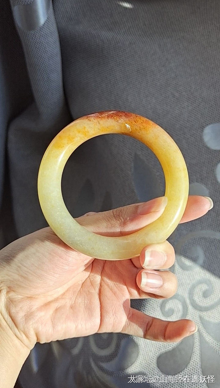 佘太翠草莓酱手镯_玉石